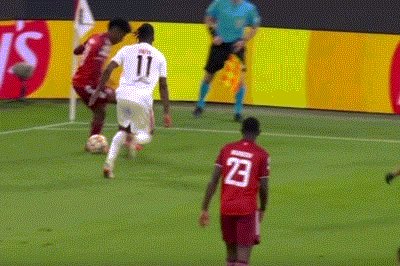 1635932087578035978.gif 萨内.gif